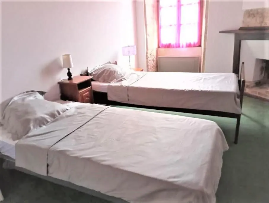 Holiday home Maison En Pierre De Taille Au Coeur Du Quercy. Srniergues